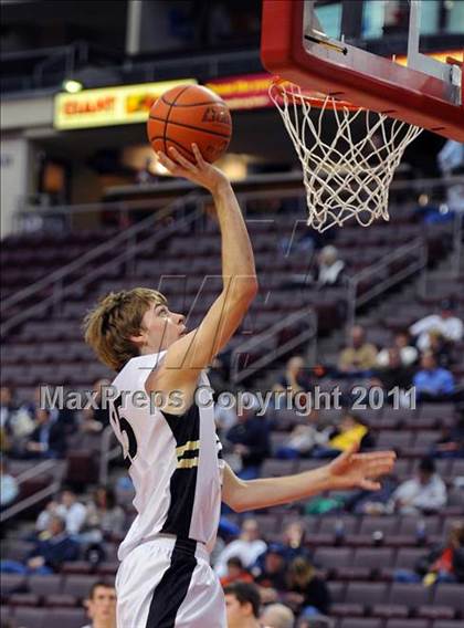 Thumbnail 2 in Wyomissing vs. Delone Catholic (D3 Semifinals) photogallery.