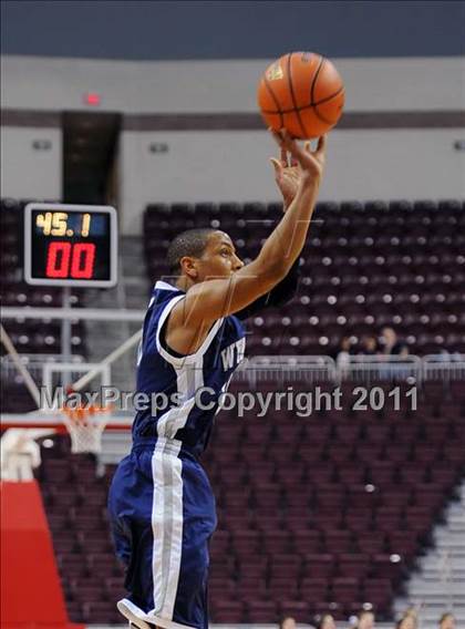 Thumbnail 3 in Wyomissing vs. Delone Catholic (D3 Semifinals) photogallery.