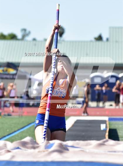Thumbnail 2 in CIF CCS Trials (Pole Vault) photogallery.