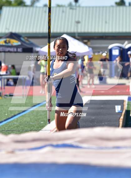 Thumbnail 2 in CIF CCS Trials (Pole Vault) photogallery.