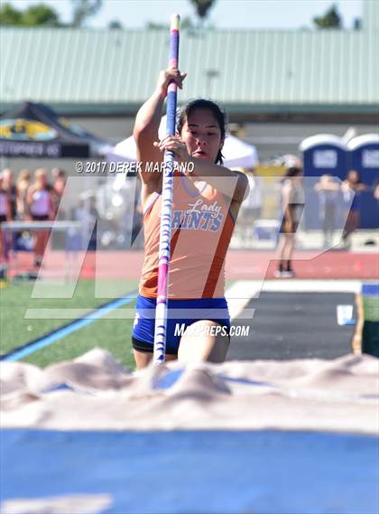 Thumbnail 1 in CIF CCS Trials (Pole Vault) photogallery.