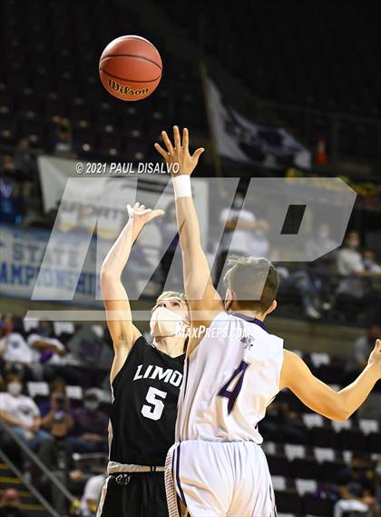Thumbnail 1 in Limon vs. Wray (CHSAA 2A State Final) photogallery.