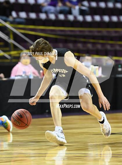 Thumbnail 3 in Limon vs. Wray (CHSAA 2A State Final) photogallery.