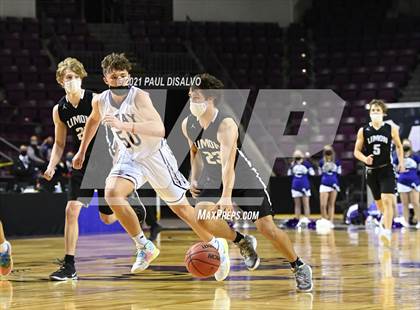 Thumbnail 2 in Limon vs. Wray (CHSAA 2A State Final) photogallery.