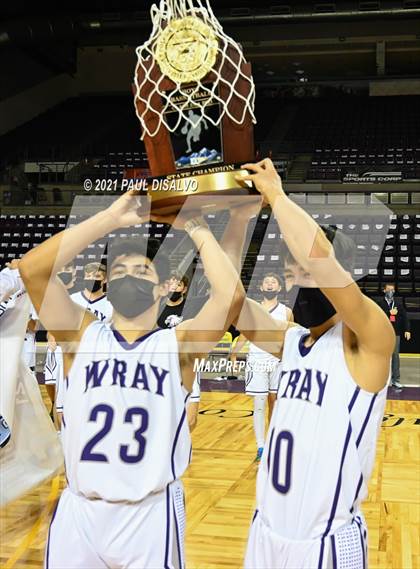 Thumbnail 2 in Limon vs. Wray (CHSAA 2A State Final) photogallery.