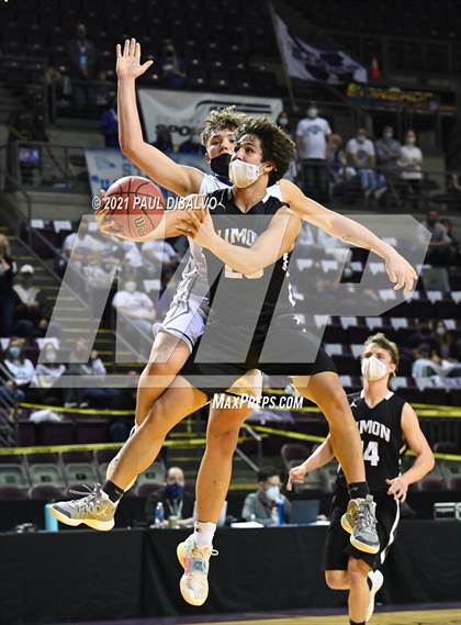 Thumbnail 3 in Limon vs. Wray (CHSAA 2A State Final) photogallery.