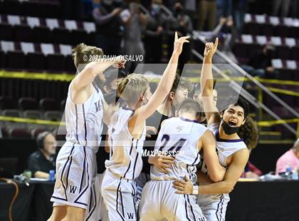Thumbnail 3 in Limon vs. Wray (CHSAA 2A State Final) photogallery.