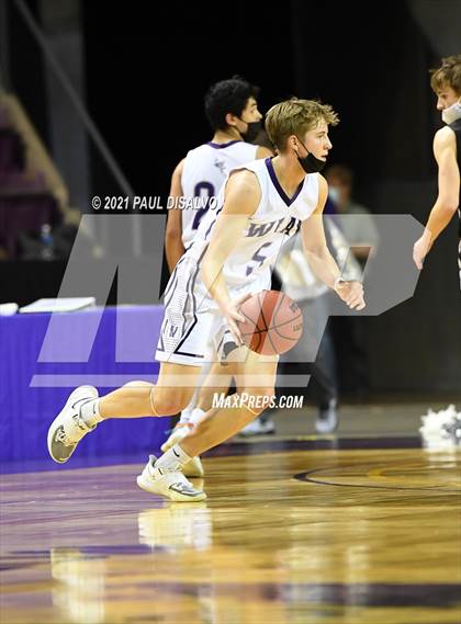 Thumbnail 2 in Limon vs. Wray (CHSAA 2A State Final) photogallery.
