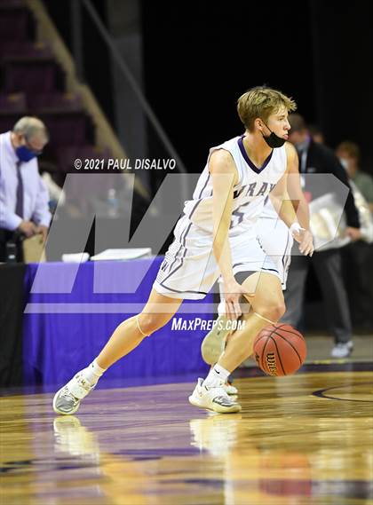 Thumbnail 1 in Limon vs. Wray (CHSAA 2A State Final) photogallery.