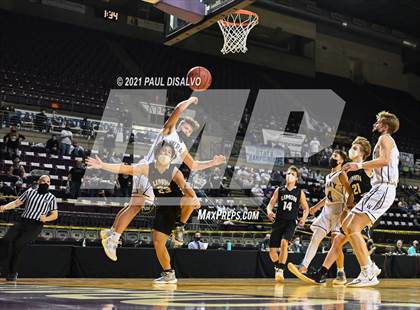Thumbnail 1 in Limon vs. Wray (CHSAA 2A State Final) photogallery.