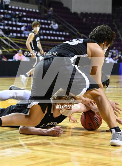 Thumbnail 2 in Limon vs. Wray (CHSAA 2A State Final) photogallery.