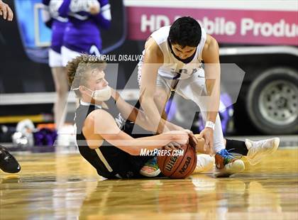 Thumbnail 2 in Limon vs. Wray (CHSAA 2A State Final) photogallery.