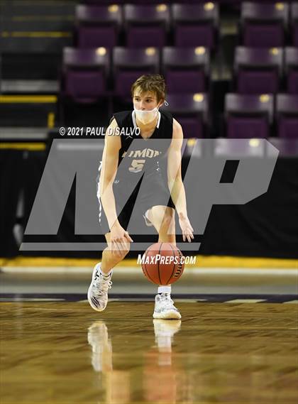 Thumbnail 2 in Limon vs. Wray (CHSAA 2A State Final) photogallery.