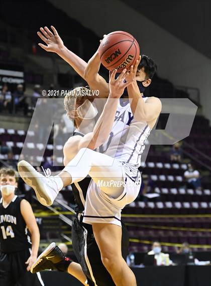 Thumbnail 2 in Limon vs. Wray (CHSAA 2A State Final) photogallery.
