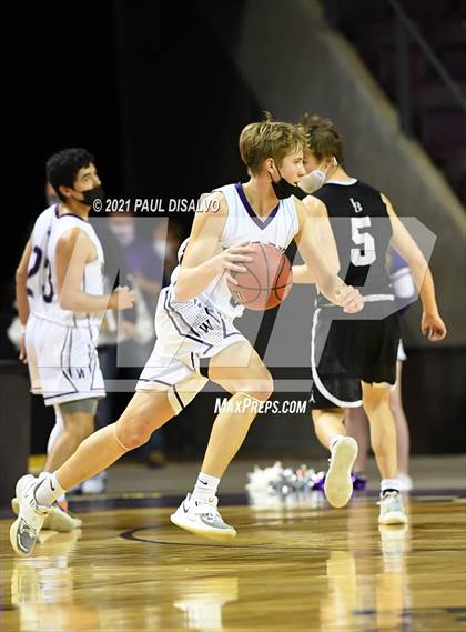 Thumbnail 3 in Limon vs. Wray (CHSAA 2A State Final) photogallery.