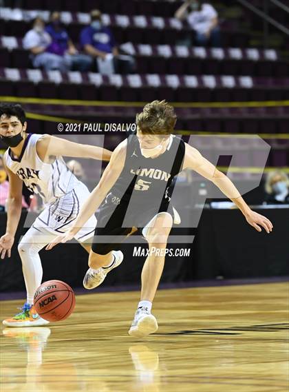Thumbnail 2 in Limon vs. Wray (CHSAA 2A State Final) photogallery.