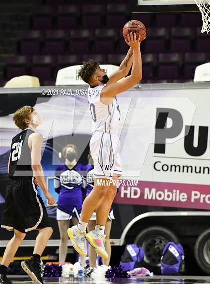 Thumbnail 1 in Limon vs. Wray (CHSAA 2A State Final) photogallery.