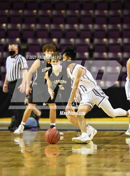 Thumbnail 2 in Limon vs. Wray (CHSAA 2A State Final) photogallery.