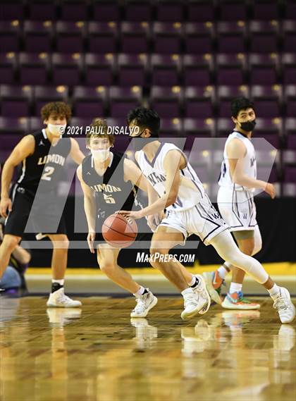 Thumbnail 1 in Limon vs. Wray (CHSAA 2A State Final) photogallery.