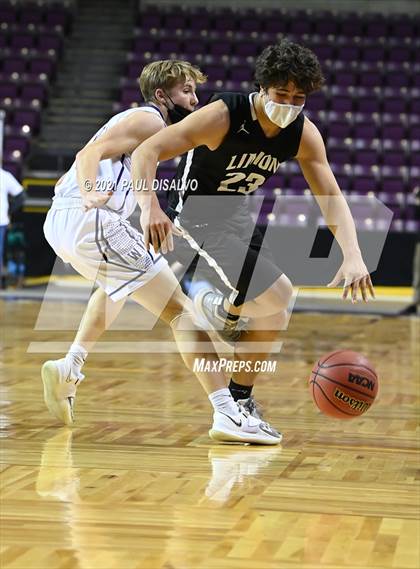Thumbnail 2 in Limon vs. Wray (CHSAA 2A State Final) photogallery.