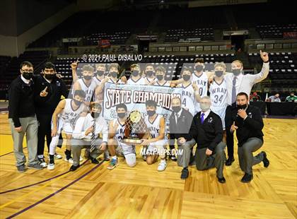 Thumbnail 2 in Limon vs. Wray (CHSAA 2A State Final) photogallery.
