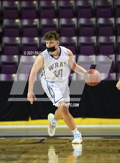 Thumbnail 3 in Limon vs. Wray (CHSAA 2A State Final) photogallery.