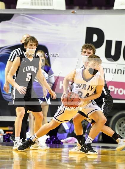 Thumbnail 2 in Limon vs. Wray (CHSAA 2A State Final) photogallery.