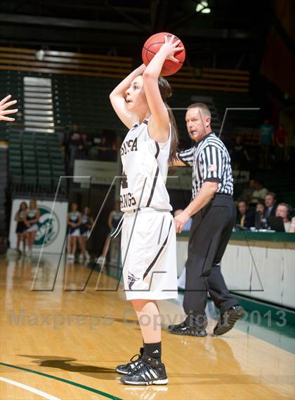Thumbnail 2 in Trinidad vs. Pagosa Springs (CHSAA 3A Consolation Semifinal) photogallery.
