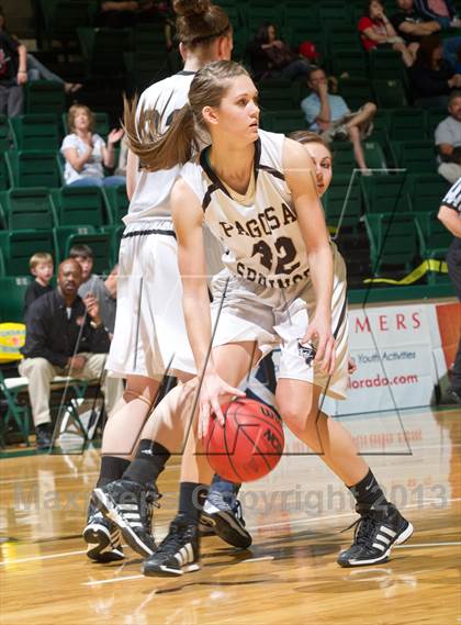 Thumbnail 3 in Trinidad vs. Pagosa Springs (CHSAA 3A Consolation Semifinal) photogallery.