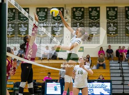 Thumbnail 1 in Oxnard @ Santa Barbara photogallery.