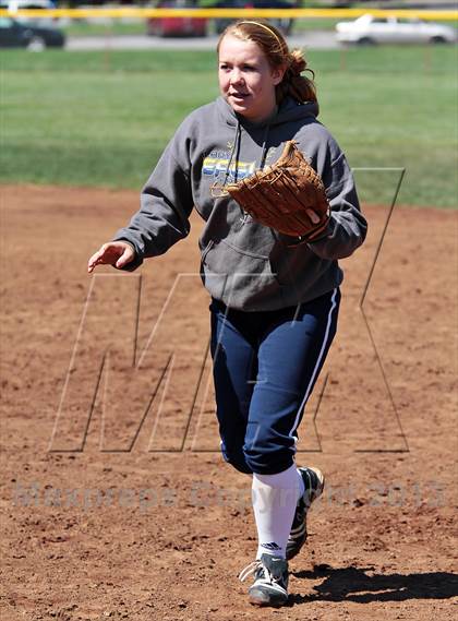 Thumbnail 3 in Lenoir City vs. Seymour photogallery.
