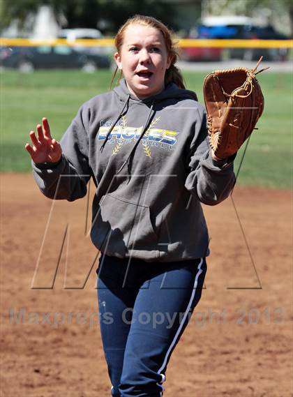 Thumbnail 2 in Lenoir City vs. Seymour photogallery.