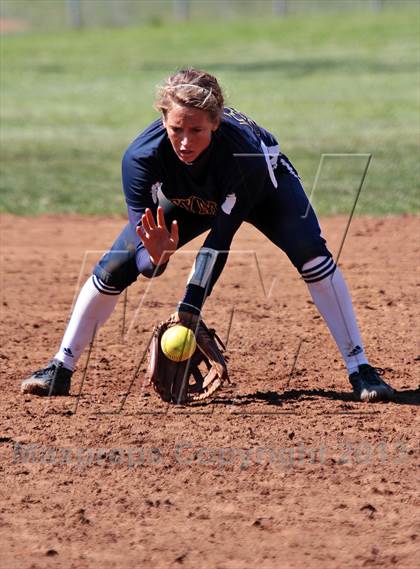 Thumbnail 1 in Lenoir City vs. Seymour photogallery.