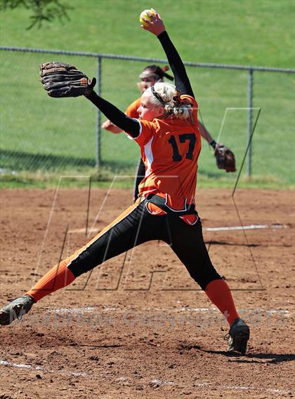 Thumbnail 1 in Lenoir City vs. Seymour photogallery.