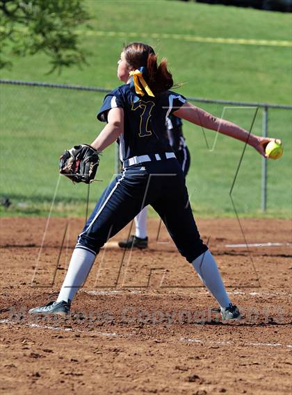 Thumbnail 2 in Lenoir City vs. Seymour photogallery.