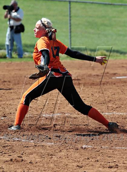 Thumbnail 3 in Lenoir City vs. Seymour photogallery.