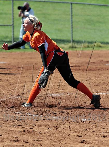 Thumbnail 1 in Lenoir City vs. Seymour photogallery.