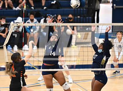 Thumbnail 3 in Sunnyside vs Selma (Sunnyside Invitational) photogallery.