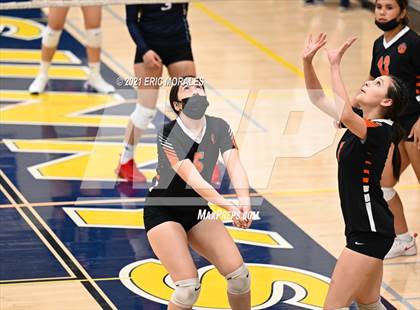 Thumbnail 1 in Sunnyside vs Selma (Sunnyside Invitational) photogallery.