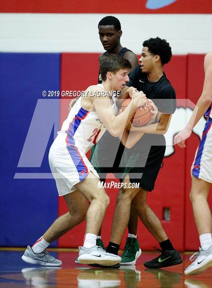 Thumbnail 1 in Birdville vs Grapevine photogallery.