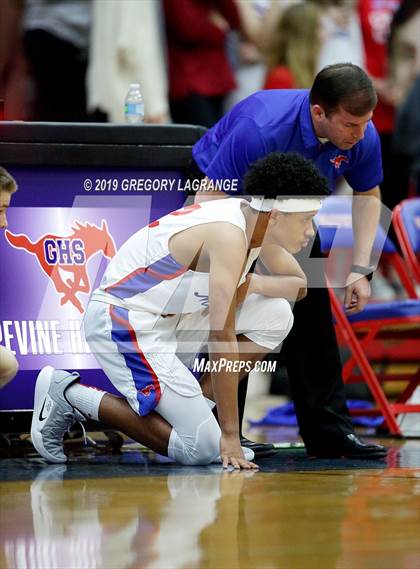 Thumbnail 2 in Birdville vs Grapevine photogallery.