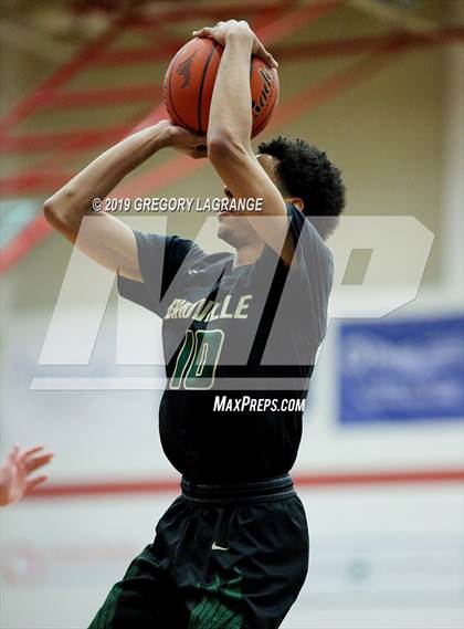 Thumbnail 1 in Birdville vs Grapevine photogallery.