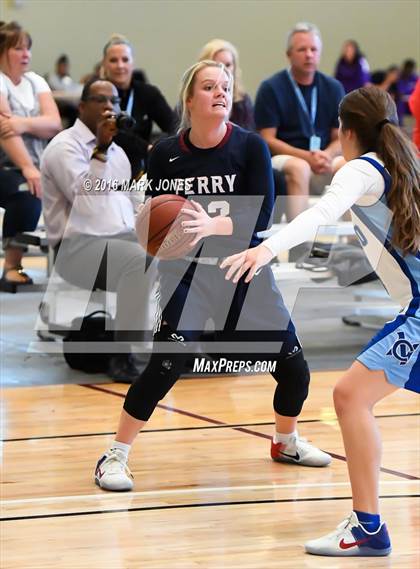 Thumbnail 2 in Norco vs. Perry (Nike Tournament of Champions) photogallery.
