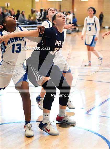 Thumbnail 1 in Norco vs. Perry (Nike Tournament of Champions) photogallery.