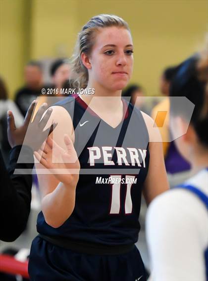 Thumbnail 2 in Norco vs. Perry (Nike Tournament of Champions) photogallery.