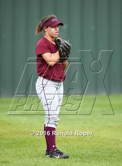 Thumbnail 2 in Princeton vs. Wylie photogallery.