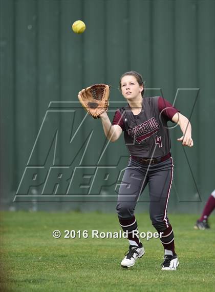 Thumbnail 2 in Princeton vs. Wylie photogallery.