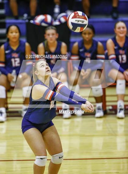Thumbnail 3 in Hamshire-Fannett @ Hardin-Jefferson photogallery.