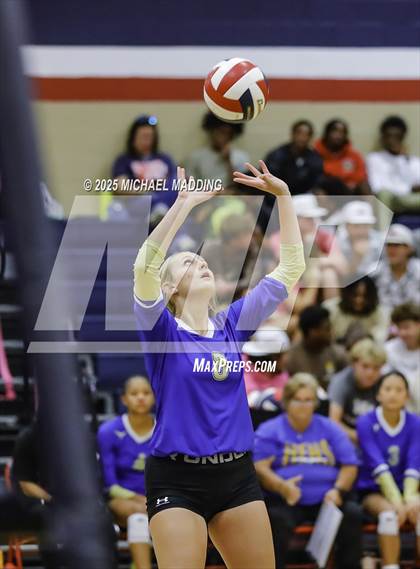 Thumbnail 3 in Hamshire-Fannett @ Hardin-Jefferson photogallery.