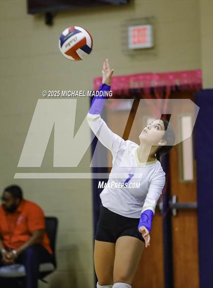 Thumbnail 2 in Hamshire-Fannett @ Hardin-Jefferson photogallery.